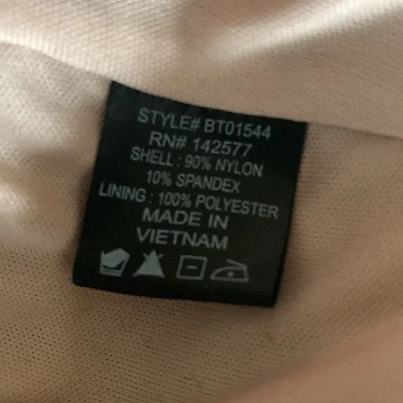 Lowest $ possible! Little black crop top - Picture 4 of 4